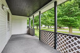190 E Cross St, Clarksville, MI 48815 - Photo 5