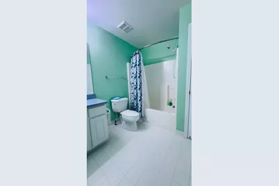 37572 Newburgh Park Circle #33, Livonia, MI 48152 - Photo 27