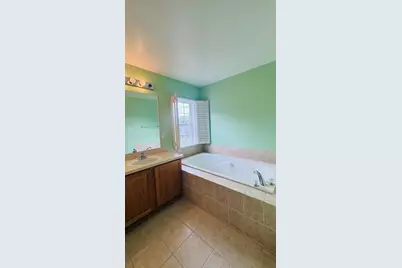 37572 Newburgh Park Circle #33, Livonia, MI 48152 - Photo 35