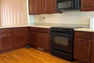 37572 Newburgh Park Cir, Livonia, MI 48152 - Photo 9