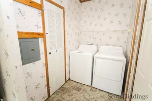 206 E 1st St, Stanton, MI 48888 - Photo 45