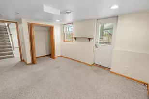 2010 Ferdon Rd, Ann Arbor, MI 48104 - Photo 15