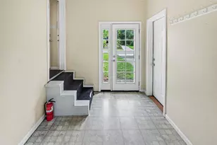 2010 Ferdon Rd, Ann Arbor, MI 48104 - Photo 13