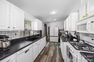 158 Wilson St, Coloma, MI 49038 - Photo 11