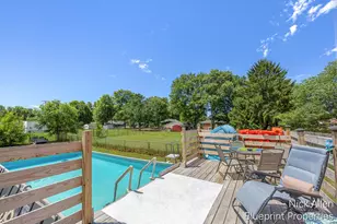 158 Wilson St, Coloma, MI 49038 - Photo 27