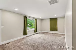 643 E Sternberg Rd, Norton Shores, MI 49441 - Photo 17