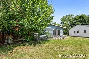 643 E Sternberg Rd, Norton Shores, MI 49441 - Photo 35