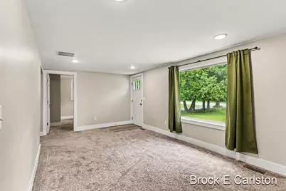 643 E Sternberg Road, Norton Shores, MI 49441 - Photo 15