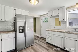 643 E Sternberg Rd, Norton Shores, MI 49441 - Photo 3