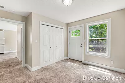 643 E Sternberg Road, Norton Shores, MI 49441 - Photo 27