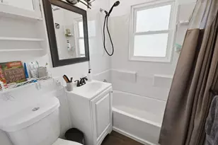 1626 Royal Oak St SW, Wyoming, MI 49519 - Photo 11