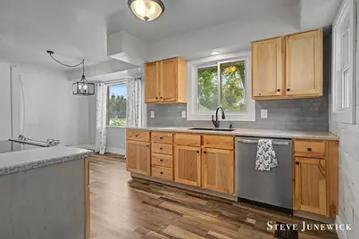 8261 Cottonwood Drive, Jenison, MI 49428 - Photo 19
