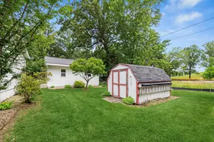 227 S Jameson St, New Buffalo, MI 49117 - Photo 27