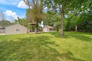 743 Briarcliff Rd, Jackson, MI 49201 - Photo 47