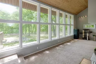 52120 Kern Dr, Three Rivers, MI 49093 - Photo 5