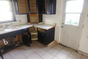 1335 Kalamazoo Ave SE, Grand Rapids, MI 49507 - Photo 19