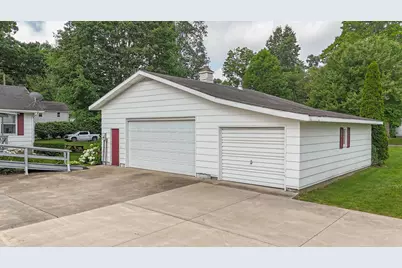 205 Haines Street, Dowagiac, MI 49047 - Photo 3