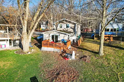 9621 Lakeview Drive, Jerome, MI 49249 - Photo 17