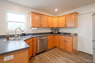 1877 Sun Park Dr, Zeeland, MI 49464 - Photo 13