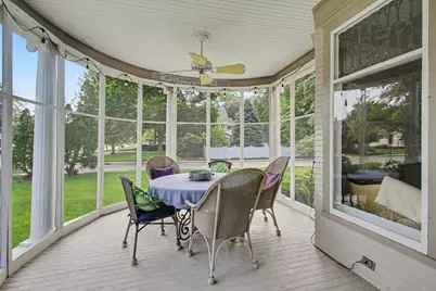 360 E Central Avenue, Zeeland, MI 49464 - Photo 3