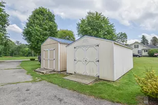 556 N Briggs Rd, Quincy, MI 49082 - Photo 3