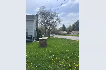 1002 E Oliver Street, Owosso, MI 48867 - Photo 3