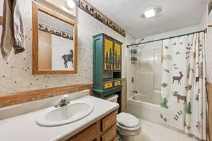 8202 Kennedy Rd, Munith, MI 49259 - Photo 15