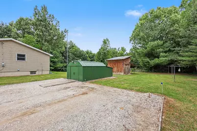 8202 Kennedy Road, Munith, MI 49259 - Photo 23