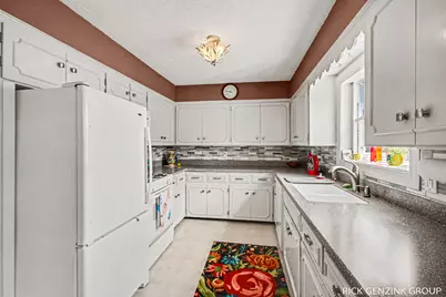 7747 Park Lane Avenue, Jenison, MI 49428 - Photo 11