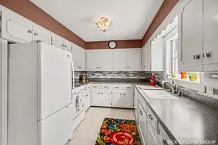 7747 Park Ln Ave, Jenison, MI 49428 - Photo 11