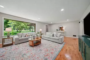 2489 Washington Ave, Saint Joseph, MI 49085 - Photo 3