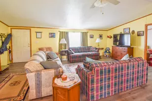817 Williams Dr, Quincy, MI 49082 - Photo 11