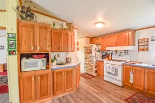 817 Williams Dr, Quincy, MI 49082 - Photo 7