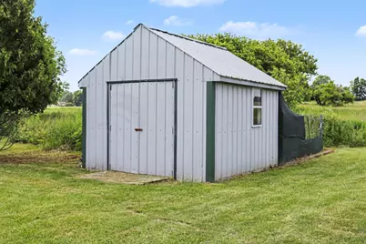 6253 Mills Highway, Eaton Rapids, MI 48827 - Photo 21