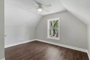 143 S State St, Zeeland, MI 49464 - Photo 21
