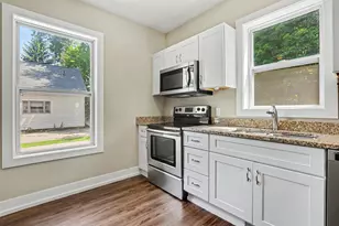 143 S State St, Zeeland, MI 49464 - Photo 7