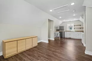 143 S State St, Zeeland, MI 49464 - Photo 17