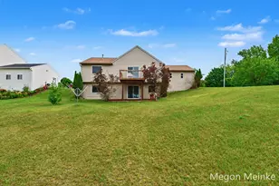 105 Pineview Dr, Belding, MI 48809 - Photo 25