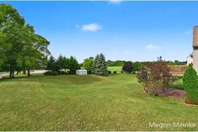 105 Pineview Drive, Belding, MI 48809 - Photo 27