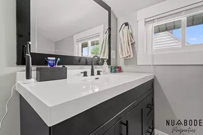 933 Crescent Street NE, Grand Rapids, MI 49503 - Photo 29