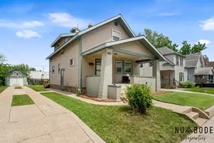 933 Crescent St NE, Grand Rapids, MI 49503 - Photo 3