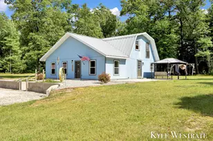 5953 S Newcosta Ave, Newaygo, MI 49337 - Photo 1