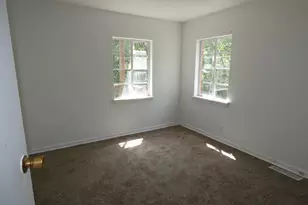 1627 Ogden Ave, Benton Harbor, MI 49022 - Photo 15