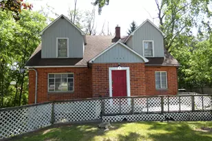 1627 Ogden Ave, Benton Harbor, MI 49022 - Photo 3