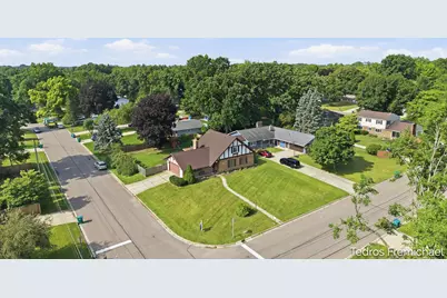 2423 Ridgefield Road, Portage, MI 49024 - Photo 25