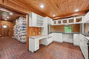 4410 Earhart Rd, Ann Arbor, MI 48105 - Photo 17