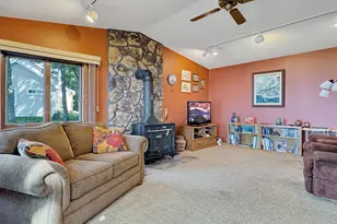 311 E Lake Mitchell Dr, Cadillac, MI 49601 - Photo 19