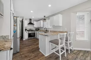 23509 W Creek Dr, New Boston, MI 48164 - Photo 13