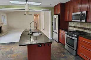 24672 Simmons Dr, Novi, MI 48374 - Photo 7