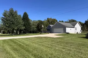 14021 Pardee Rd, Buchanan, MI 49107 - Photo 3